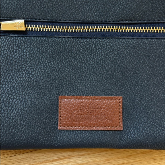 STL Cardinals Purse - Picture 2 of 7